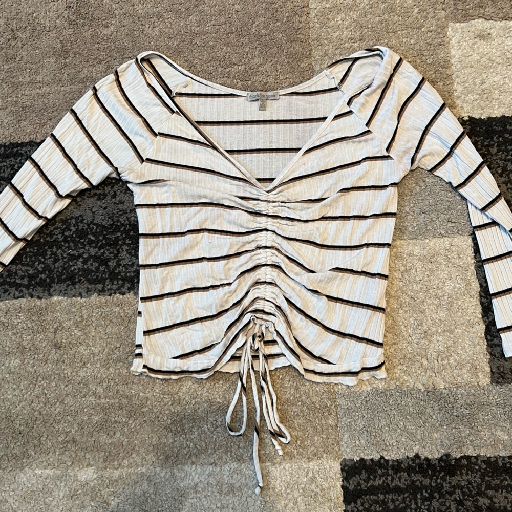White, black, gold long sleeve crop top
